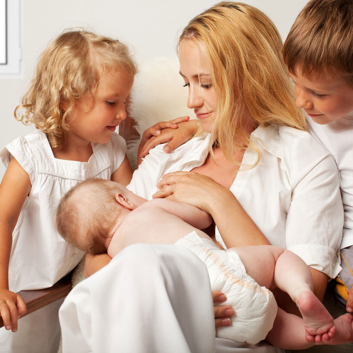 photodune-4937998-mother-breastfeeding-her-baby-s